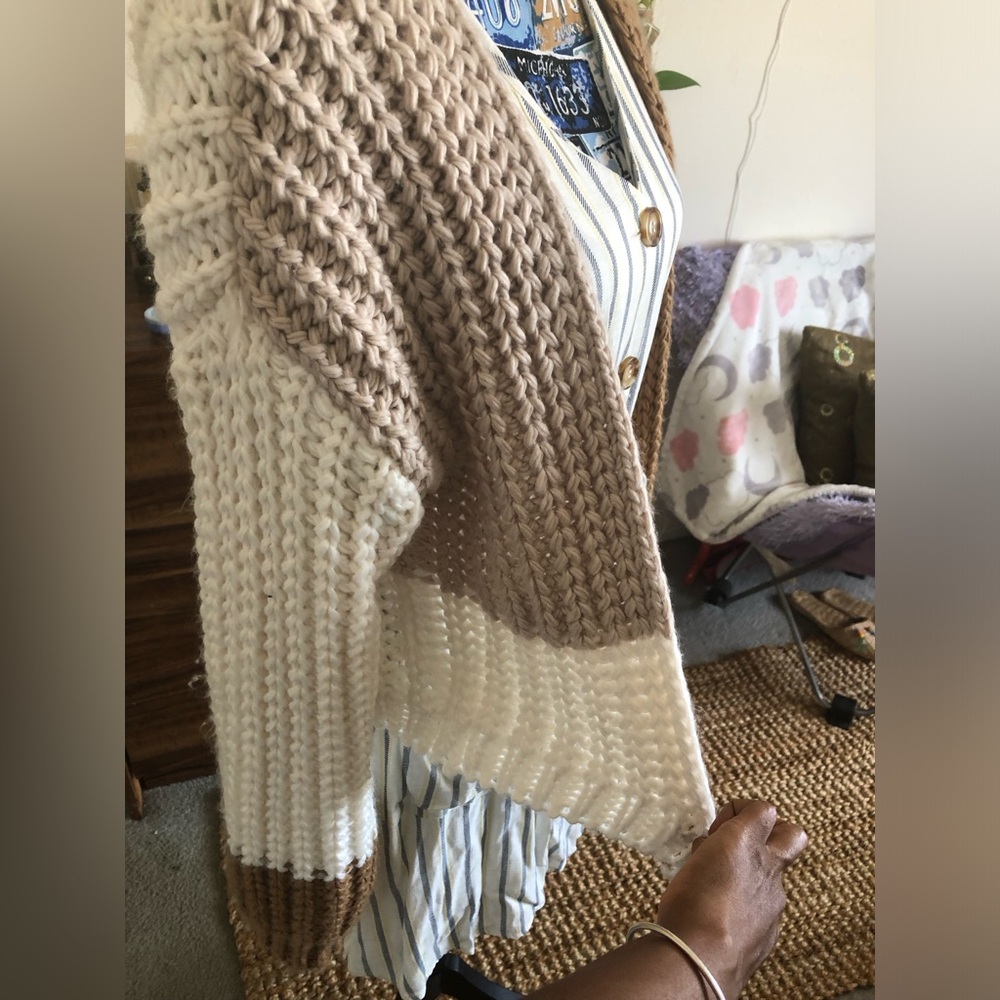 Adorable Neutral Color Block Knit Cardigan - Picture 7 of 11